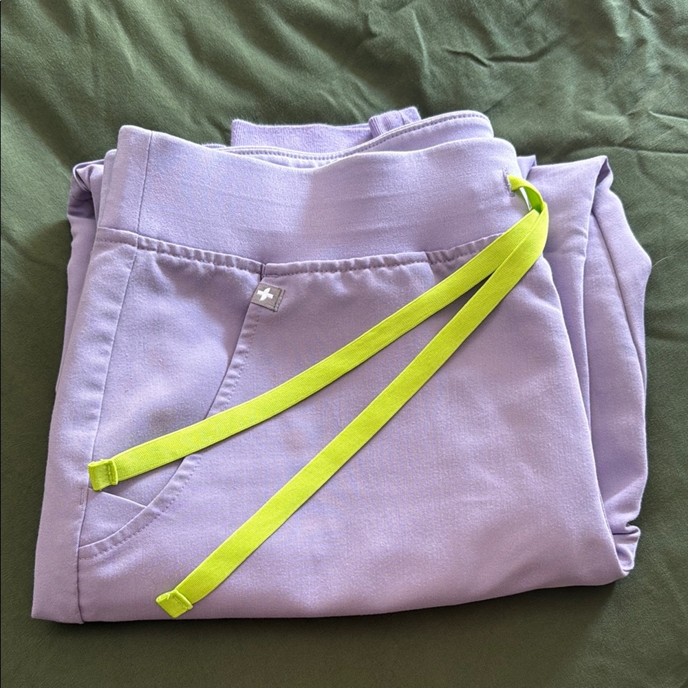 FIGS Zamora scrub pants Lilac/lavender